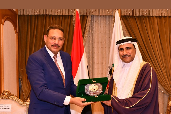 Une délégation du Parlement arabe visite l'Autorité de contrôle administratif 
