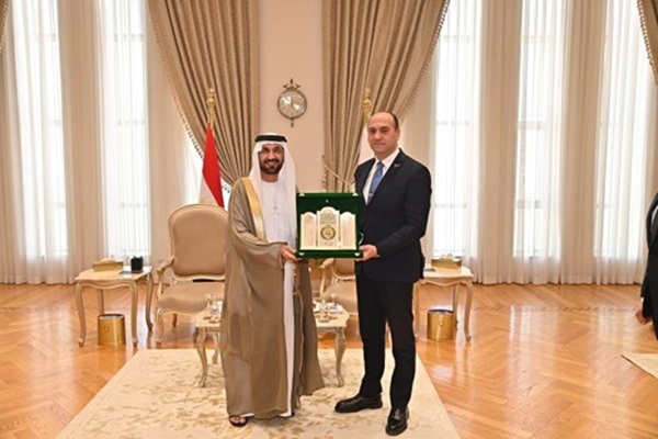 Le Président de l'Autorité de Contrôle Administratif accueille le Président du Parlement Arabe pour renforcer la coopération dans les domaines d’intérêt commun